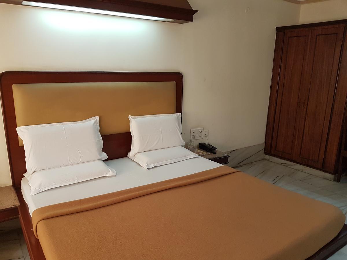 Hotel Rajmata Hyderabad Exterior foto
